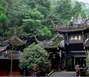 成都九寨沟牟尼沟都江堰青城山至尊双飞六日游