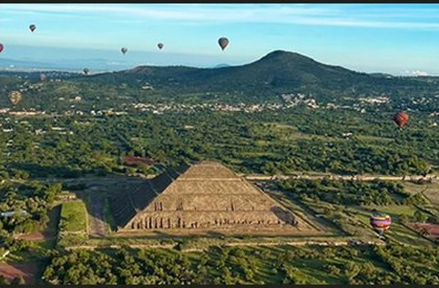 特奥蒂瓦坎太阳金字塔