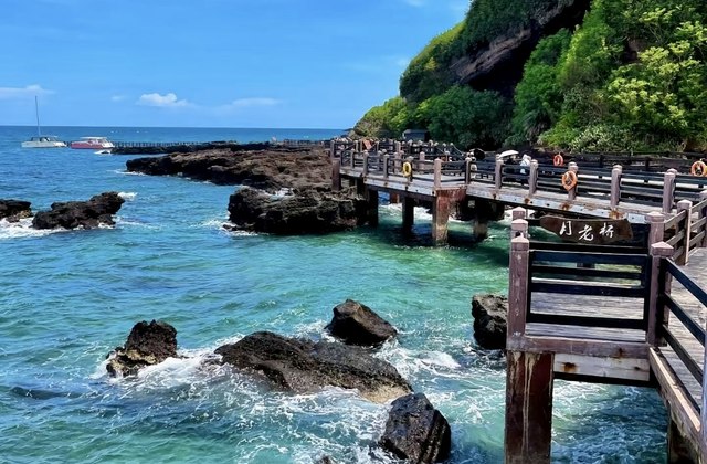 涠洲岛海滨
